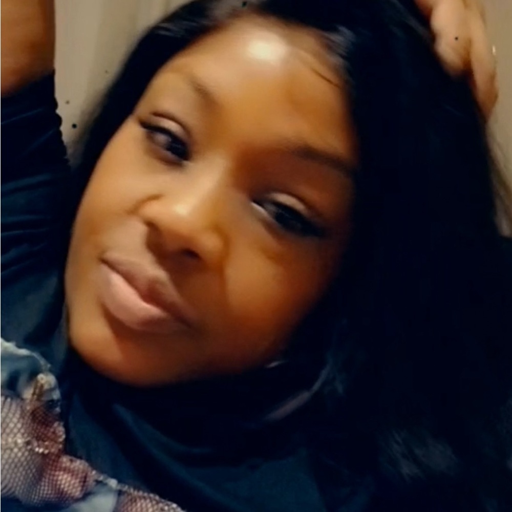 Meet your Posher, Tania